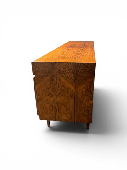 Enfilade FA66 par Ib Kofod-Larsen