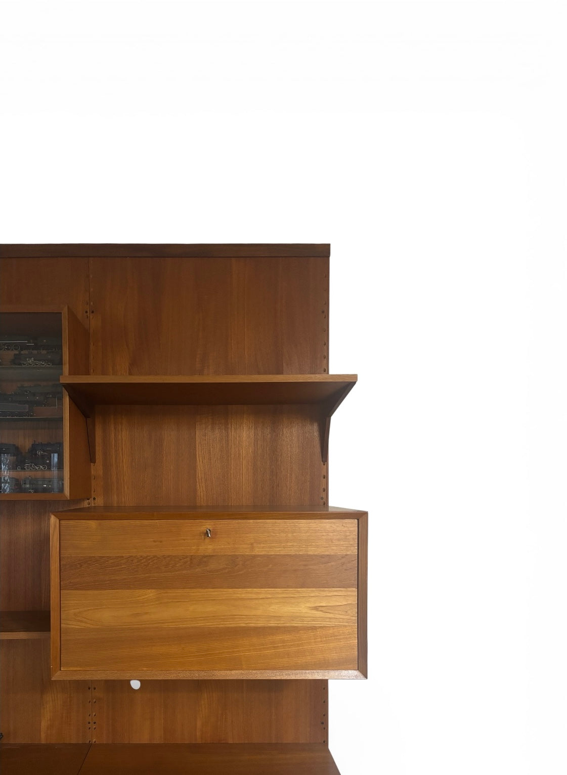 Système mural par Poul Cadovius (1959)