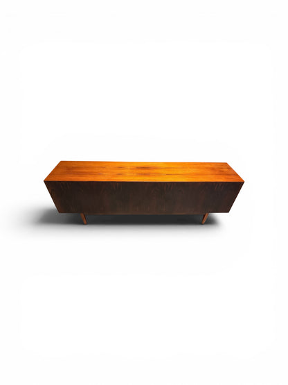 Enfilade FA66 par Ib Kofod-Larsen