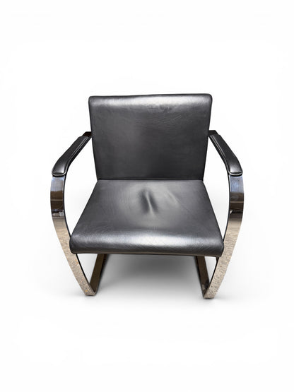 Paire de fauteuils “Brno” par Ludwig Mies van der Rohe