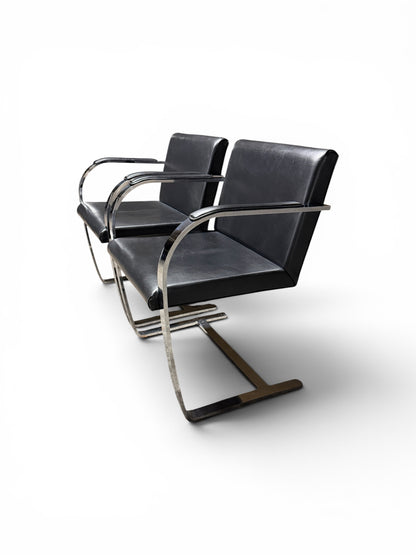 Paire de fauteuils “Brno” par Ludwig Mies van der Rohe