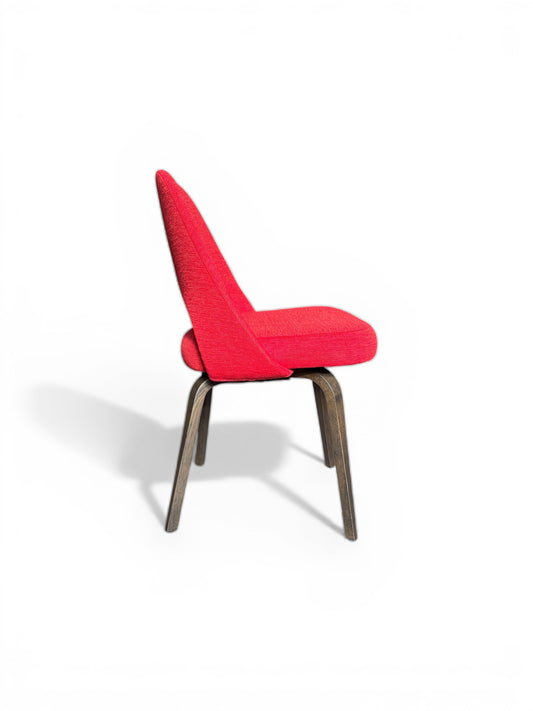 Chaise “Conference” par Eero Saarinen pour Knoll