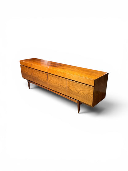 Enfilade FA66 par Ib Kofod-Larsen