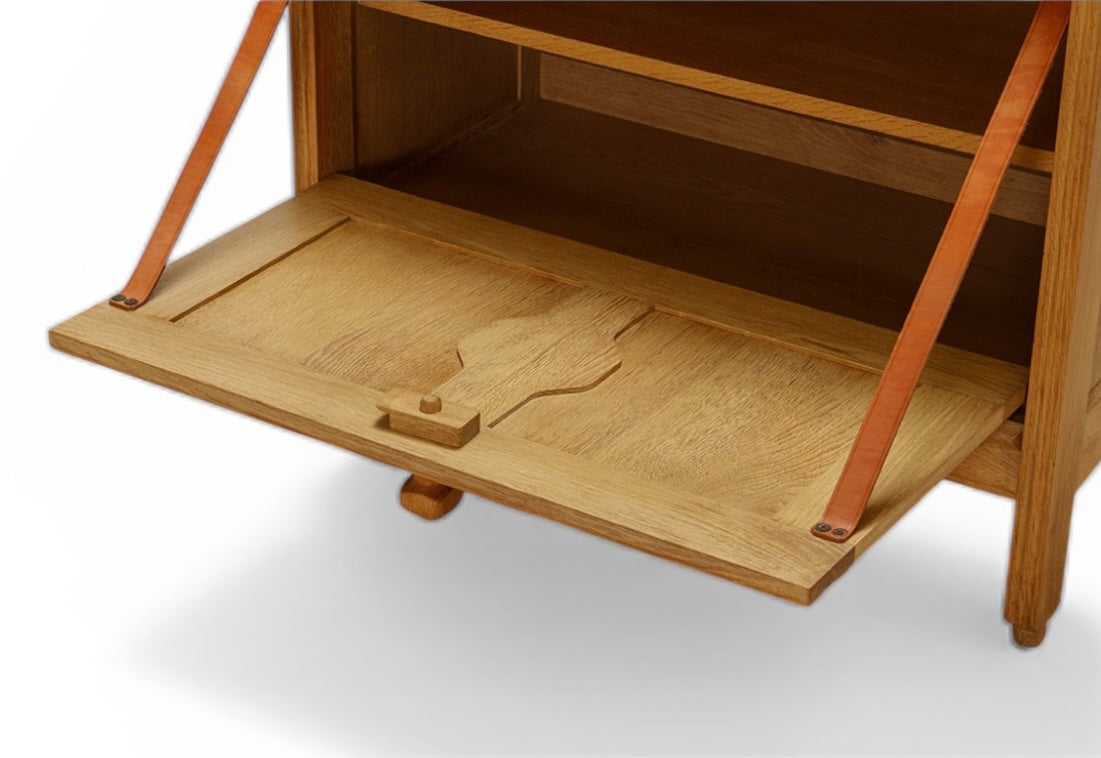 Buffet / bar en chêne par Guillerme & Chambron pour Votre Maison