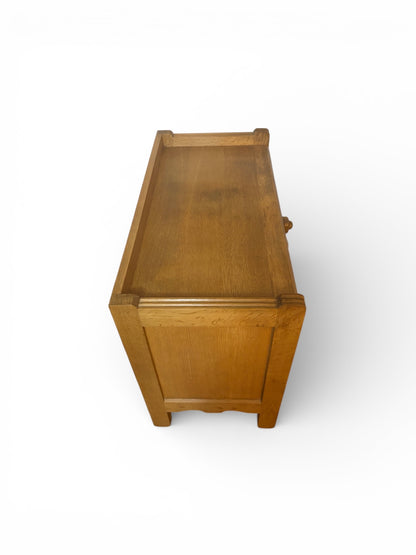 Buffet / bar en chêne par Guillerme & Chambron pour Votre Maison