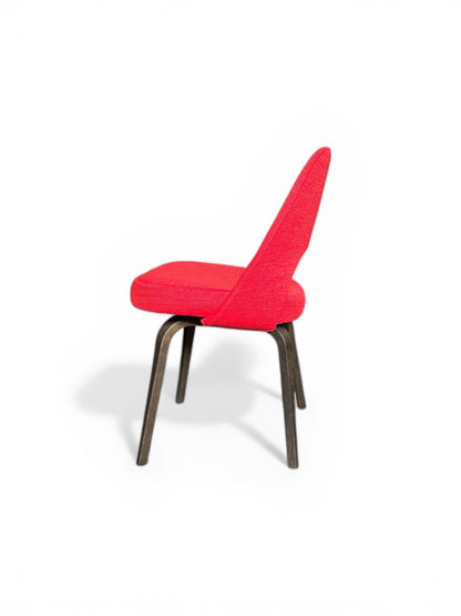 Chaise “Conference” par Eero Saarinen pour Knoll