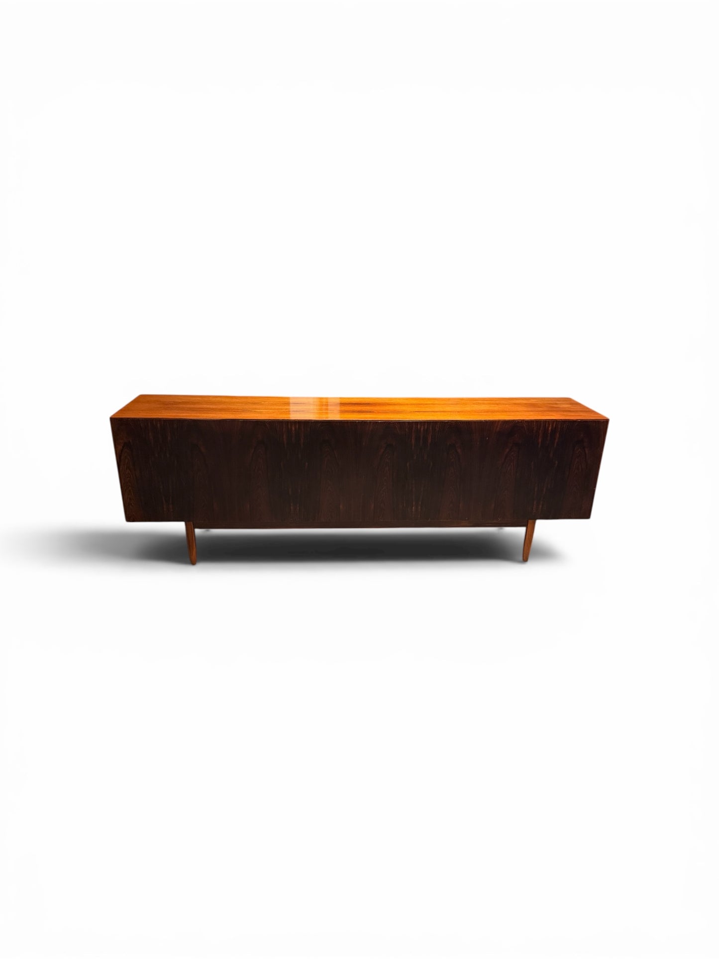 Enfilade FA66 par Ib Kofod-Larsen