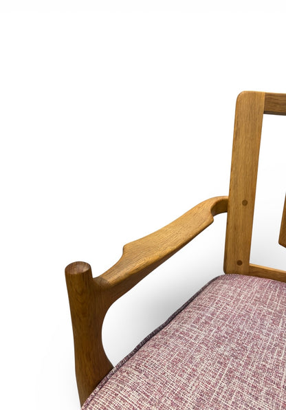 Fauteuil “José” en chêne massif par Guillerme & Chambron pour Votre Maison
