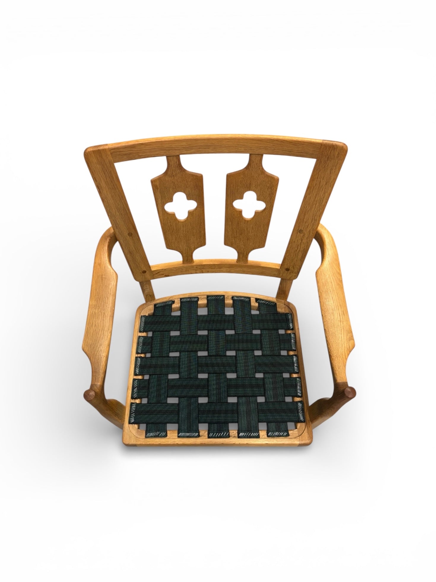 Fauteuil “José” en chêne massif par Guillerme & Chambron pour Votre Maison