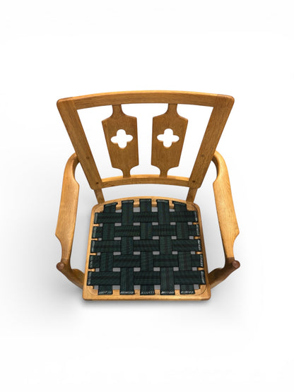 Fauteuil “José” en chêne massif par Guillerme & Chambron pour Votre Maison