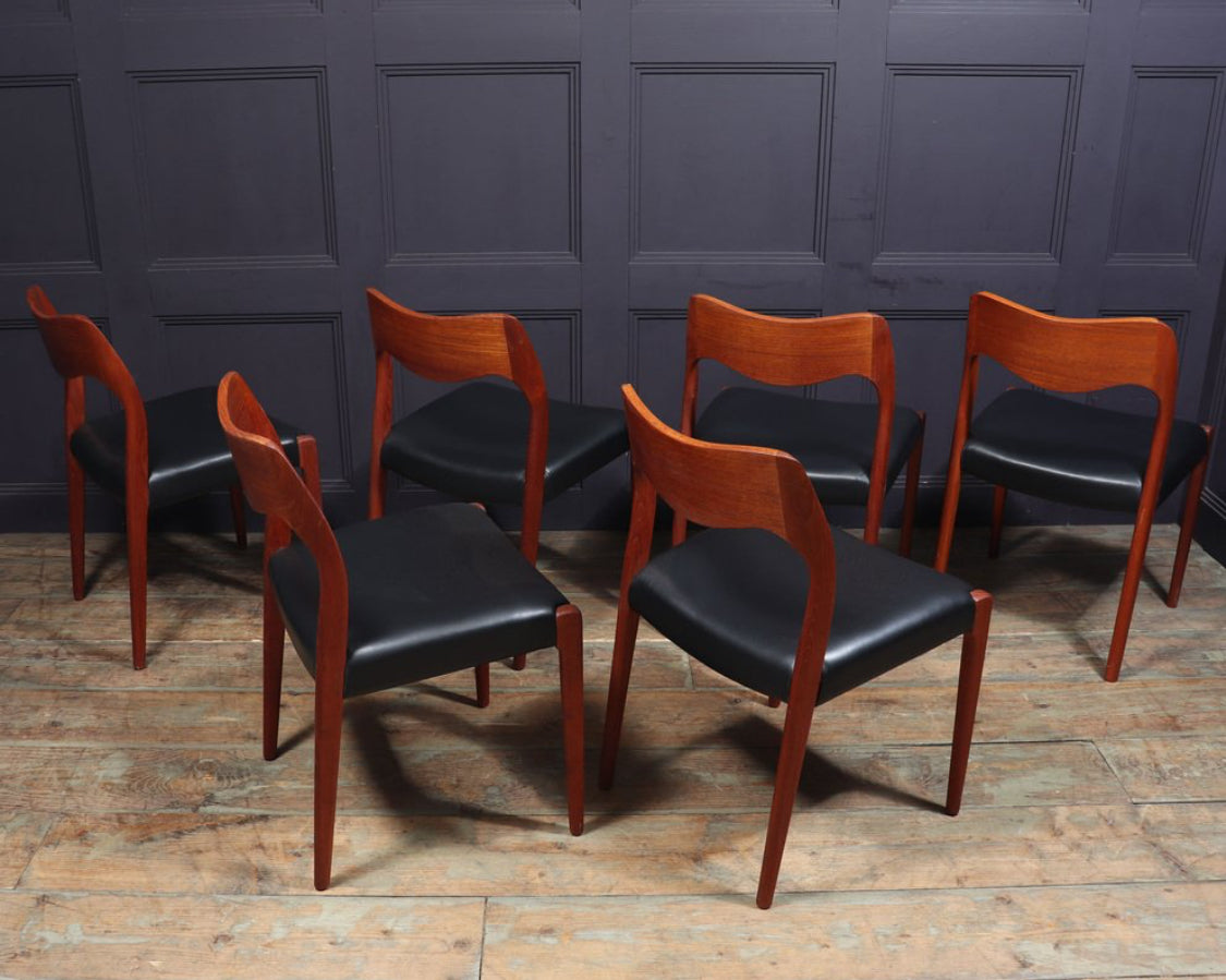 6 chaises modèle 71 par Niels Otto Moller