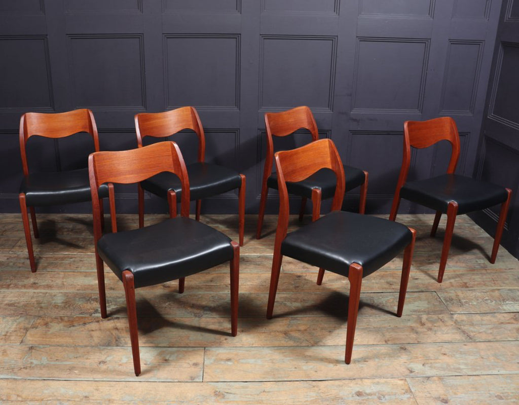6 chaises modèle 71 par Niels Otto Moller