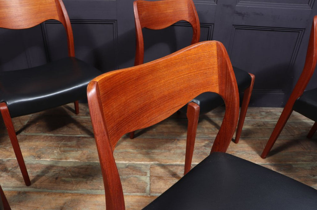 6 chaises modèle 71 par Niels Otto Moller