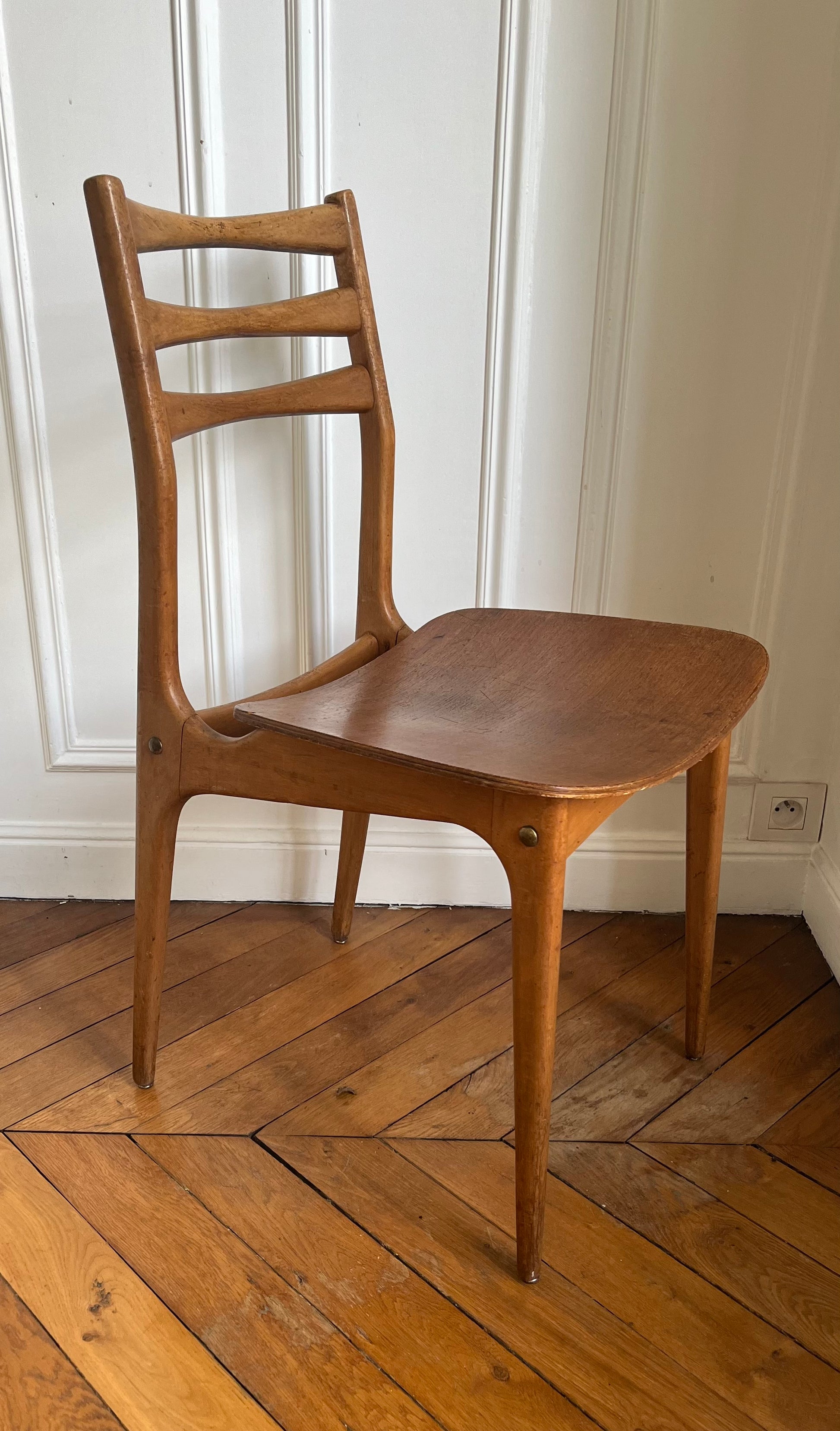 Chaise scandinave éditée par Stella, années 50