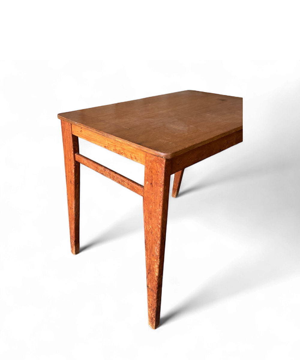 Bureau enfant modèle TD en hêtre massif par Marcel Gascoin pour Arhec, design français des années 1950.