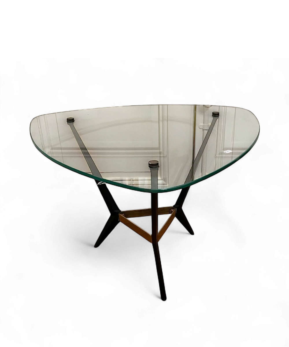 Petite table tripode en verre et métal par Angelo Ostuni, design italien des années 1980.