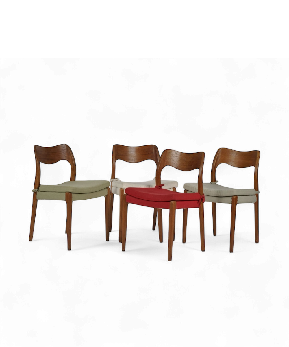 4 chaises par Niels Otto Moller
