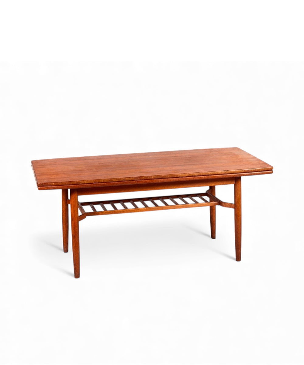 Table “Elevator” par Kai Kristiansen