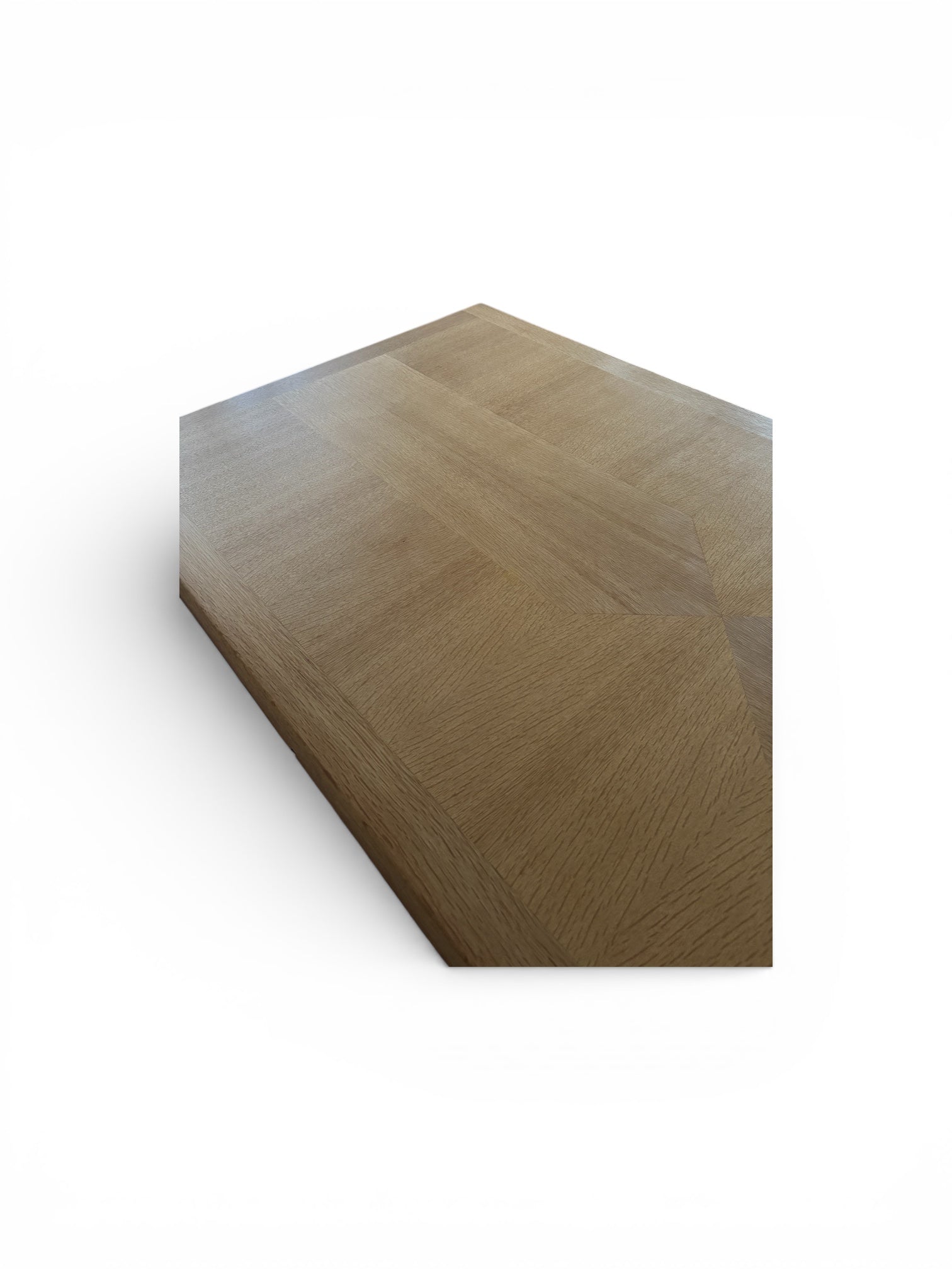 Table à rallonges en chêne par Guillerme & Chambron édition Votre Maison