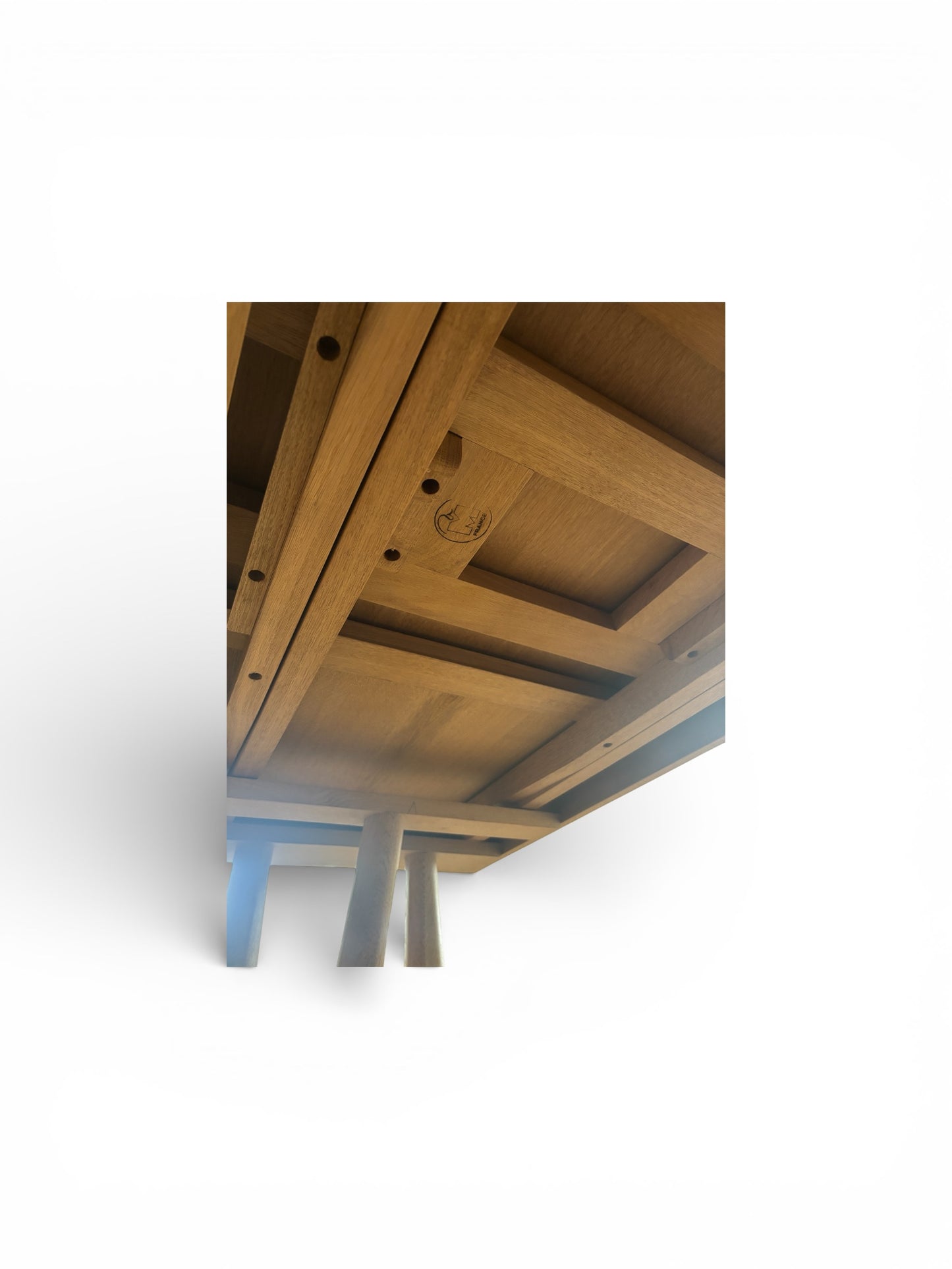 Table à rallonges en chêne par Guillerme & Chambron édition Votre Maison